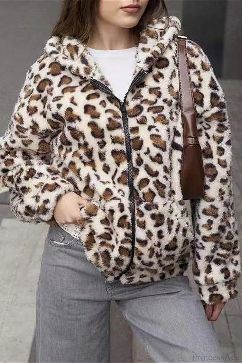 Beautifully Crafted Cardigan in a Classic Style