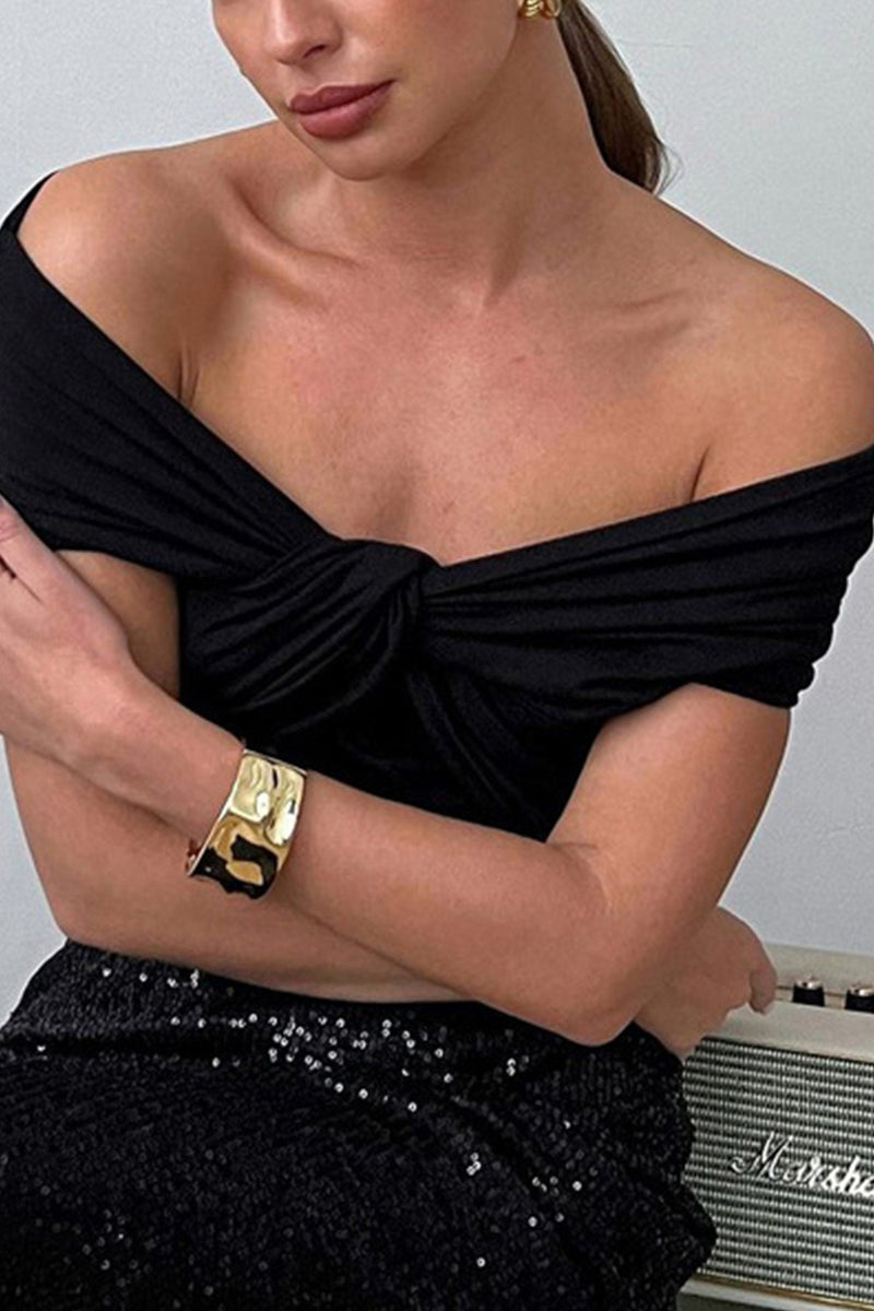 Beautifully Finished Top in a Timeless Design