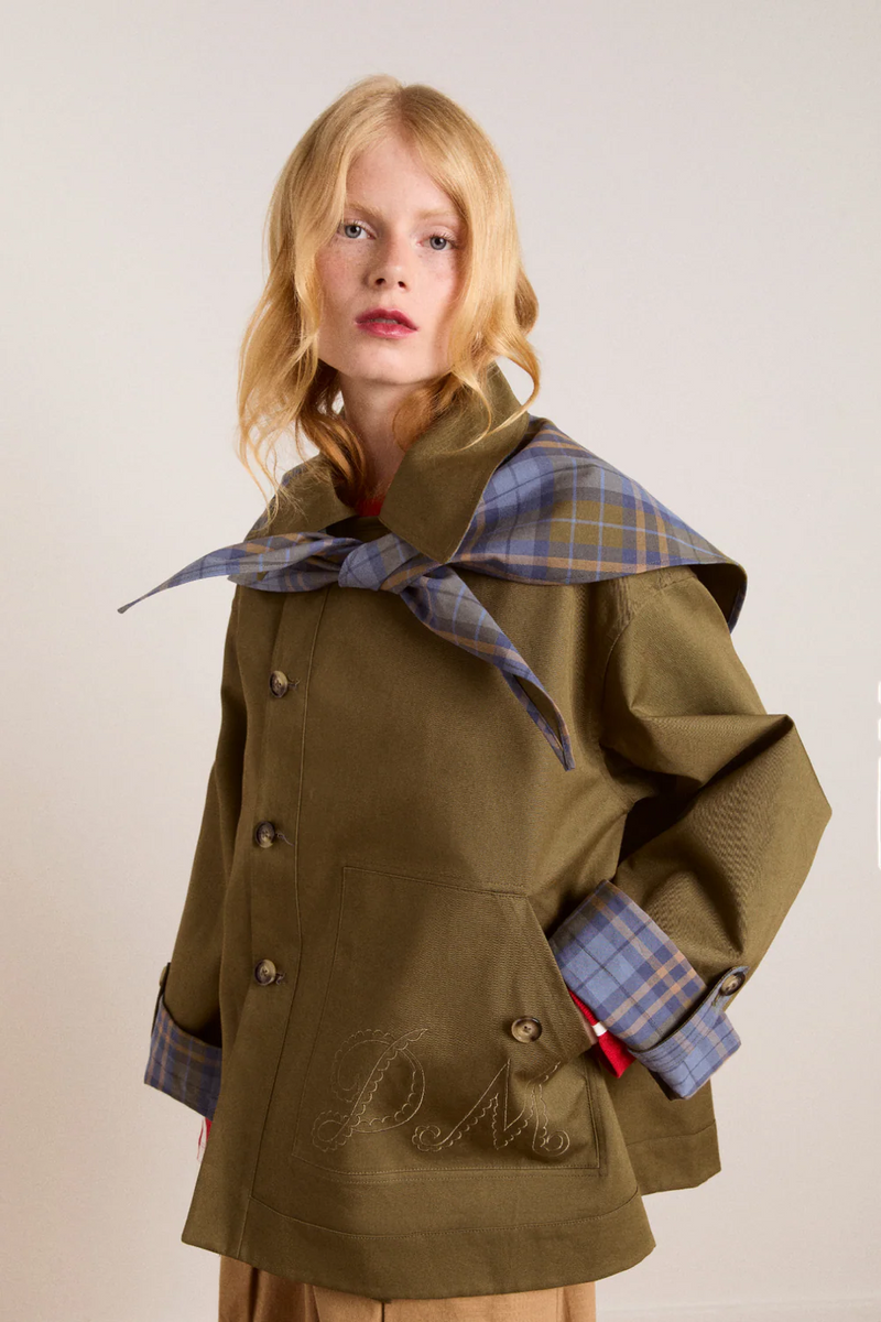 Elegantly Styled Jacket for Everyday Wear
