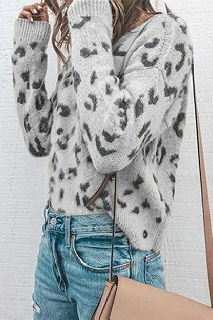 Effortlessly Elegant Top with a Timeless Design