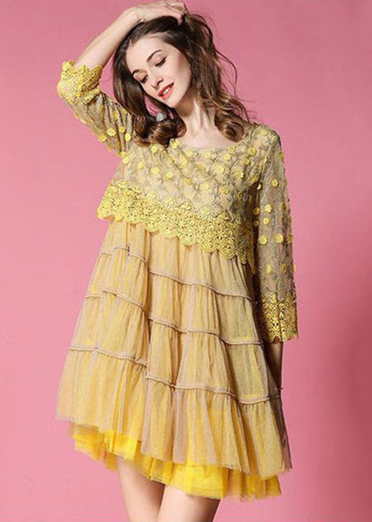 Effortlessly Elegant Dress with a Timeless Design