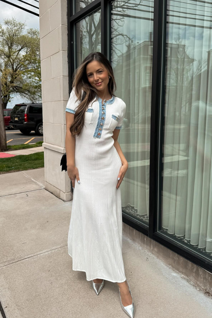 Sophisticated Dress with a Clean Classic Look