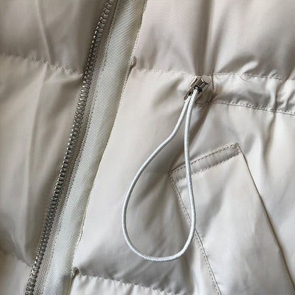 Well Tailored Jacket with a Graceful Silhouette