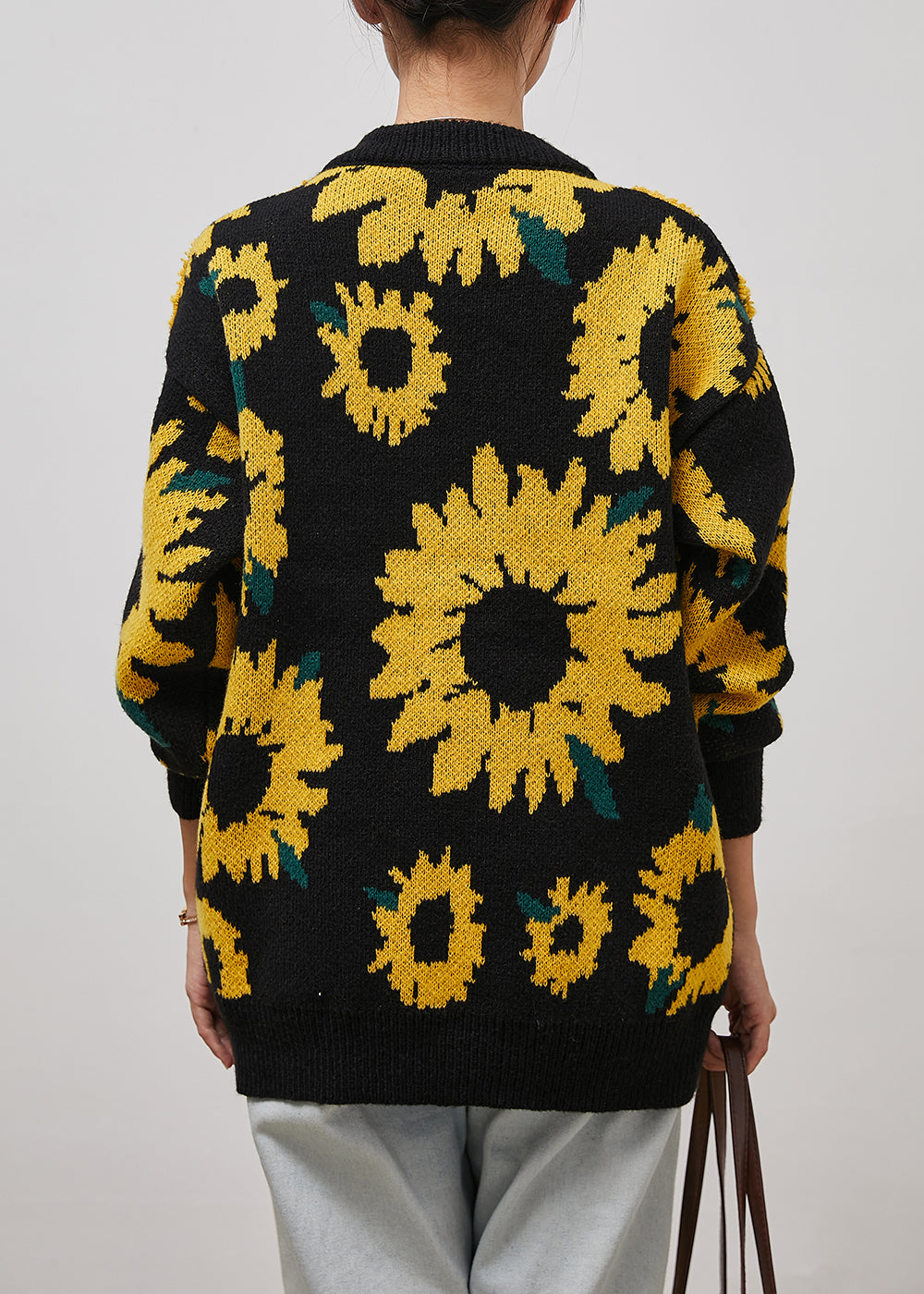 Classic Vintage Sweater with a Flattering Fit