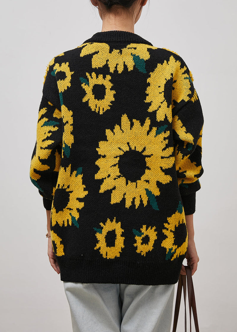 Classic Vintage Sweater with a Flattering Fit