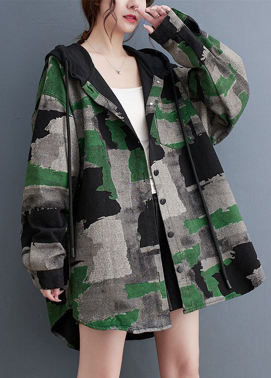 Well Tailored Coat with a Graceful Silhouette
