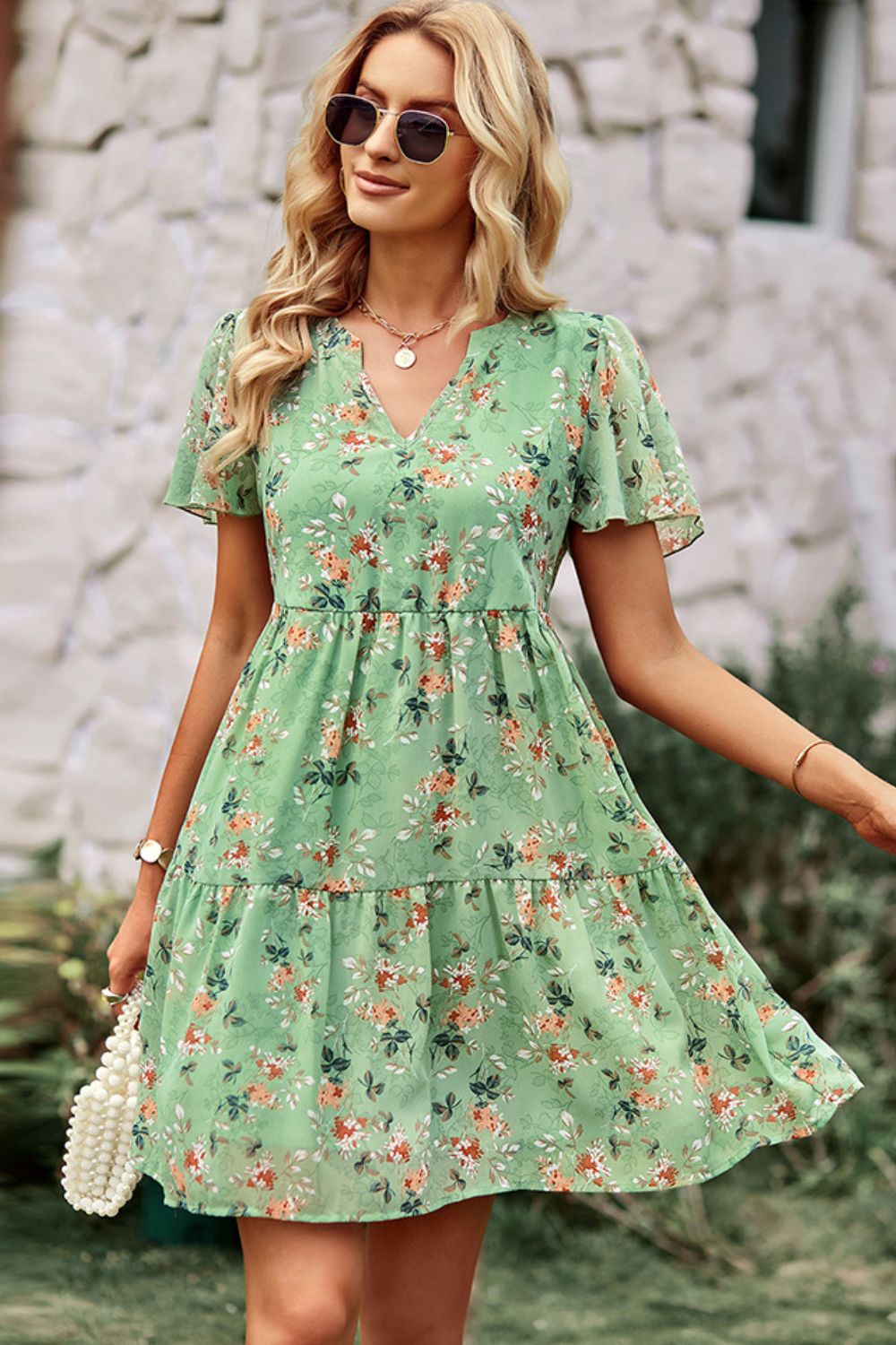 Beautifully Finished Dress in a Timeless Design