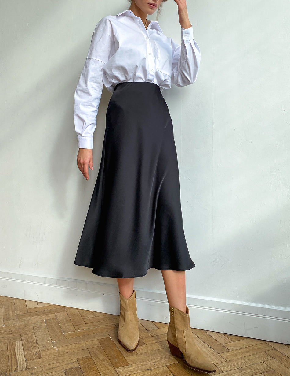 Classic Vintage Garment with a Flattering Fit