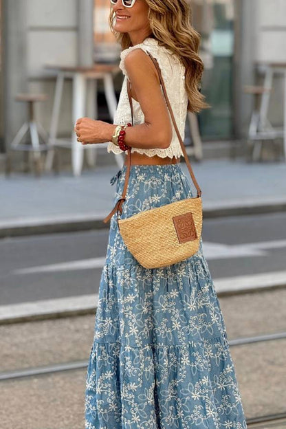 Effortlessly Elegant Top with a Timeless Design