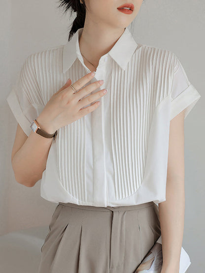 Effortlessly Elegant Blouse with a Timeless Design