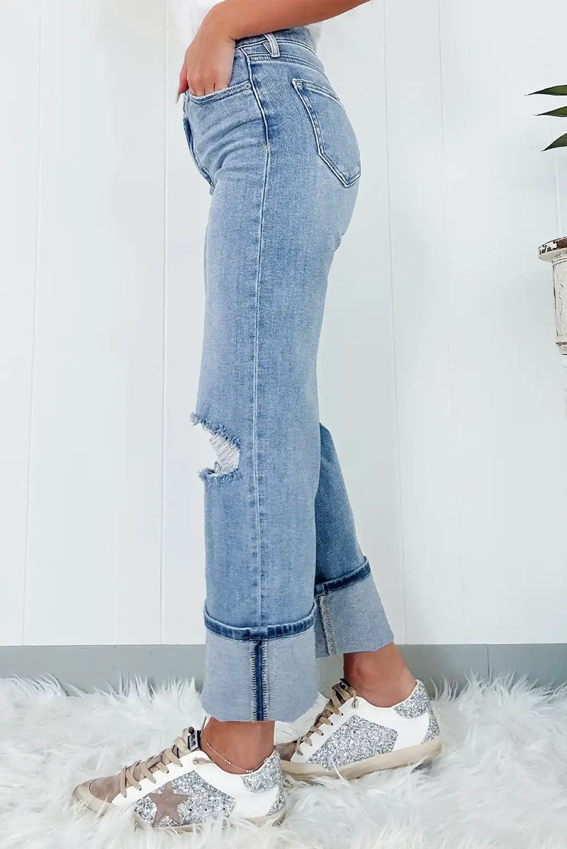 Sophisticated Garment with a Clean Classic Look