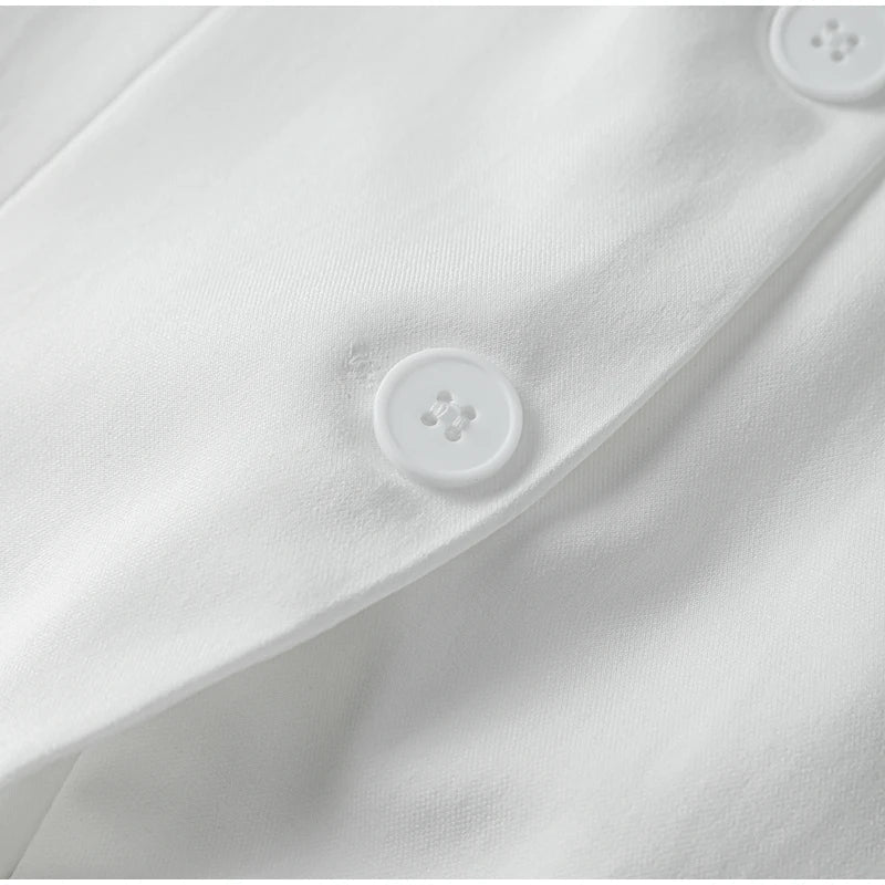 Well Tailored Garment with a Graceful Silhouette