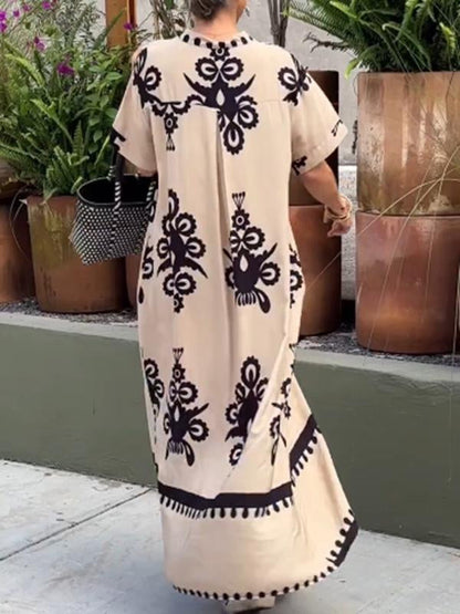 Beautifully Finished Dress in a Timeless Design