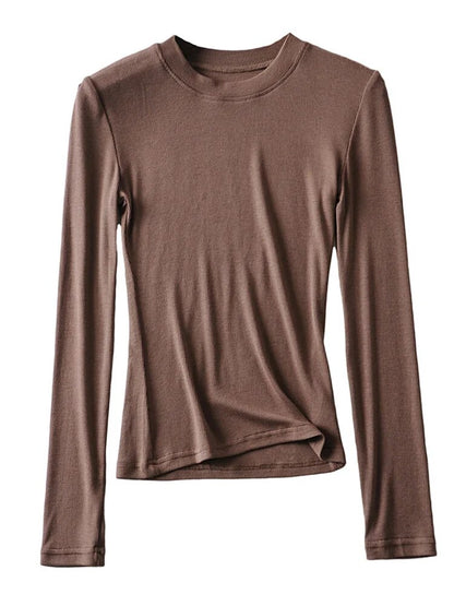 Well Tailored T-Shirt with a Graceful Silhouette