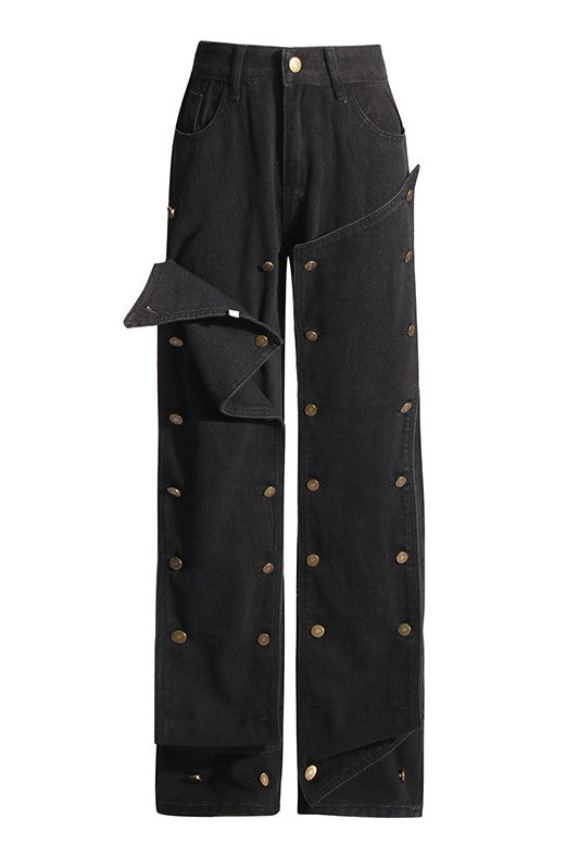 Sophisticated Garment with a Clean Classic Look