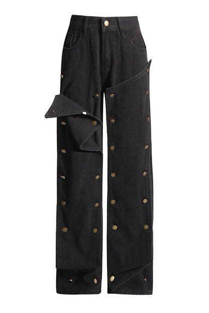 Sophisticated Garment with a Clean Classic Look