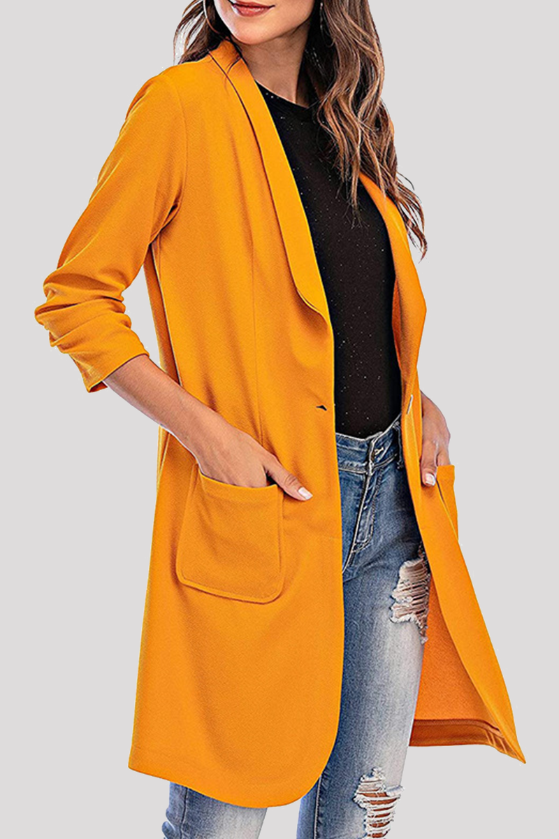 Effortlessly Elegant Garment with a Timeless Design