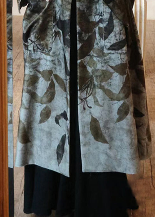 A Vintage Style Coat with Delicate Timeless Details