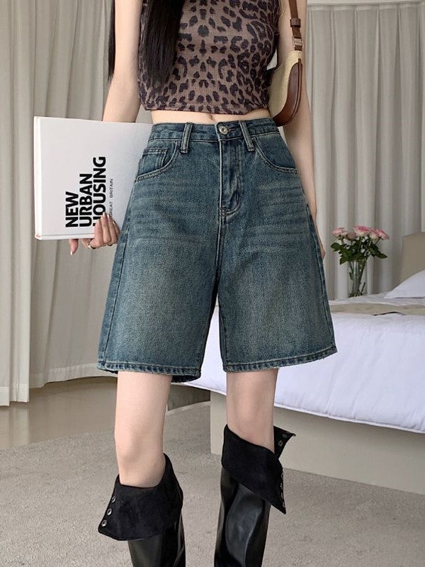 Beautifully Finished Garment in a Timeless Design