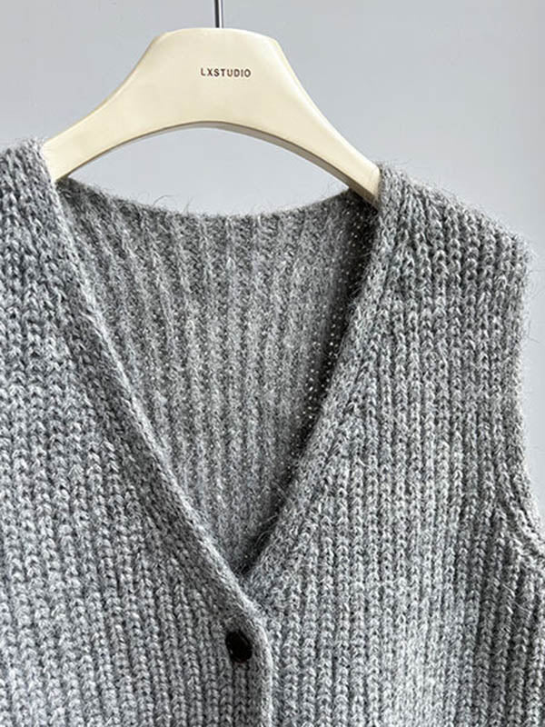 Effortlessly Elegant Top with a Timeless Design