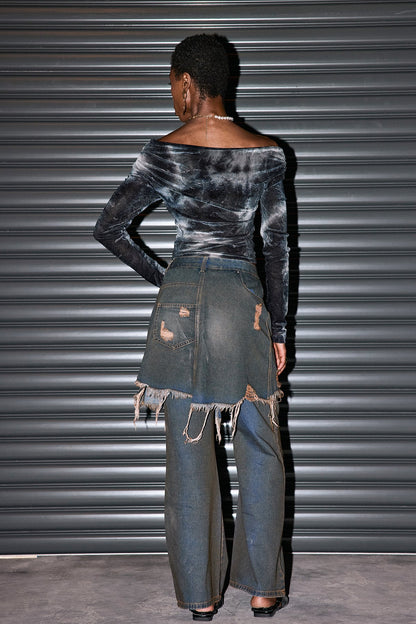 Effortlessly Elegant Garment with a Timeless Design