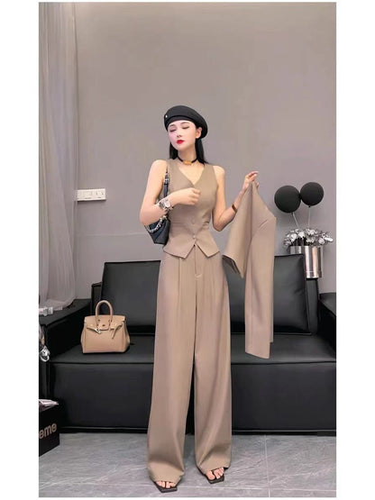 Beautifully Finished Coat in a Timeless Design