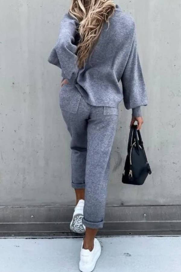 Well Tailored Pants with a Graceful Silhouette