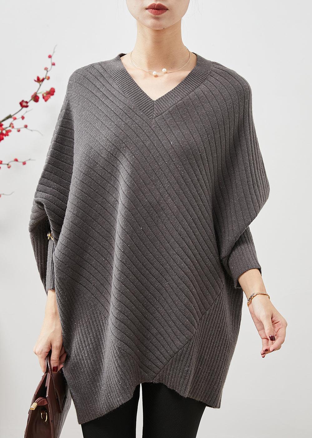 Effortlessly Elegant Top with a Timeless Design