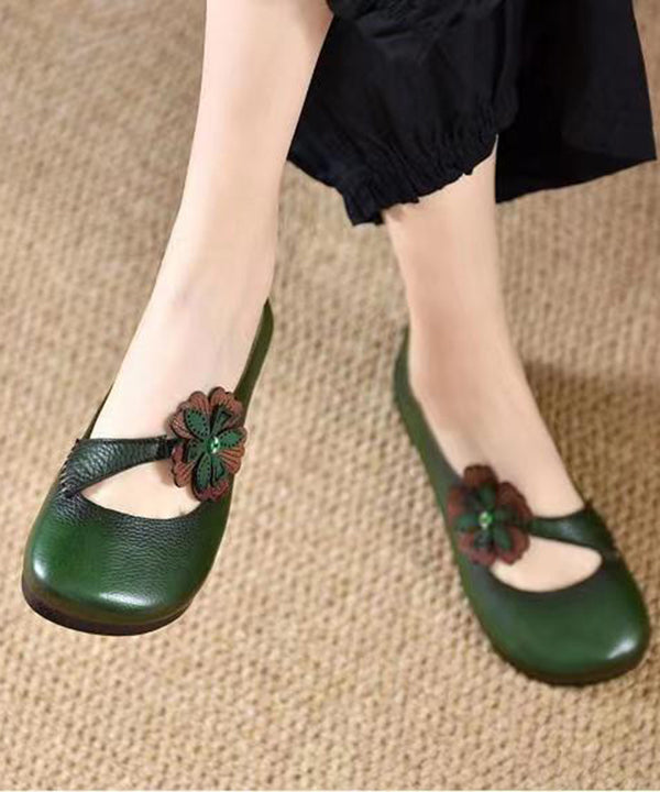 Classic Vintage Shoes with a Flattering Fit