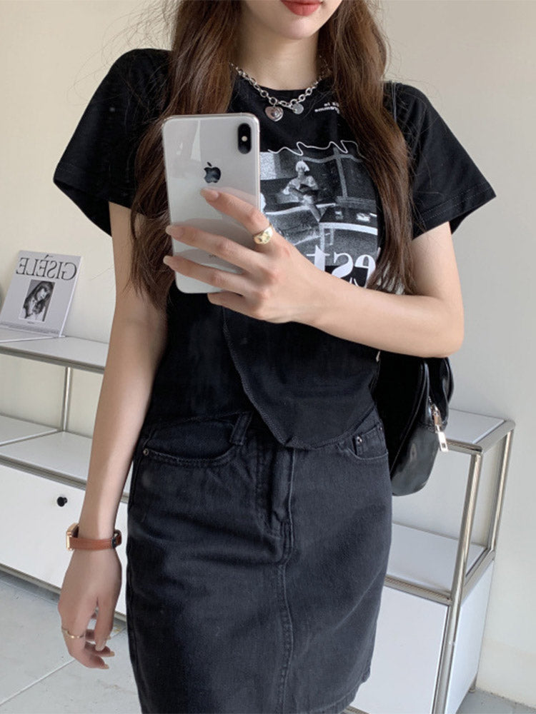 Sophisticated T-Shirt with a Clean Classic Look