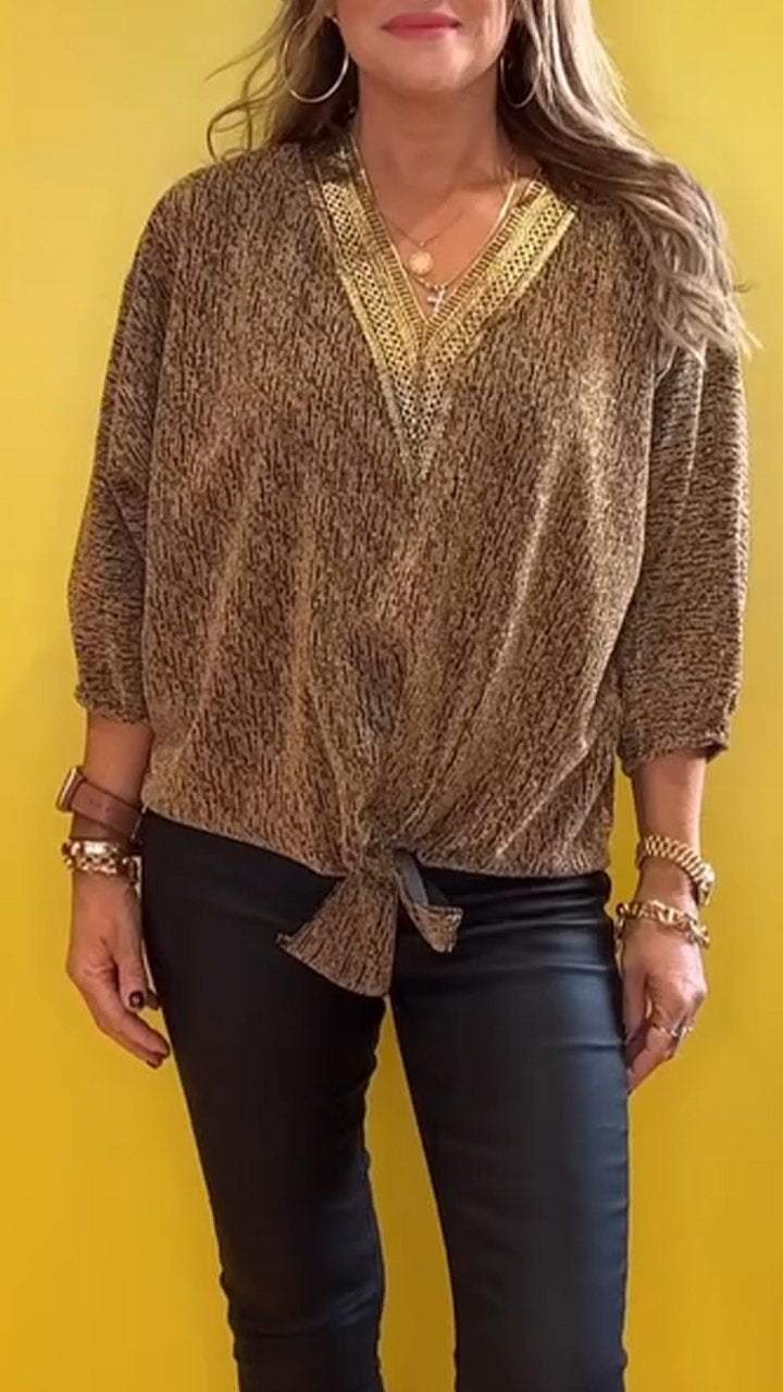 Effortlessly Elegant Top with a Timeless Design