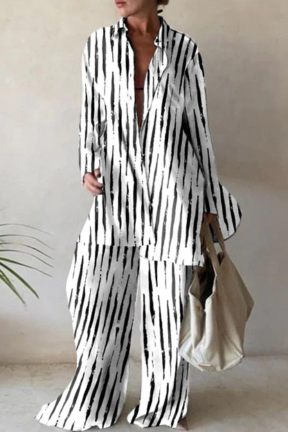 Effortlessly Elegant Garment with a Timeless Design