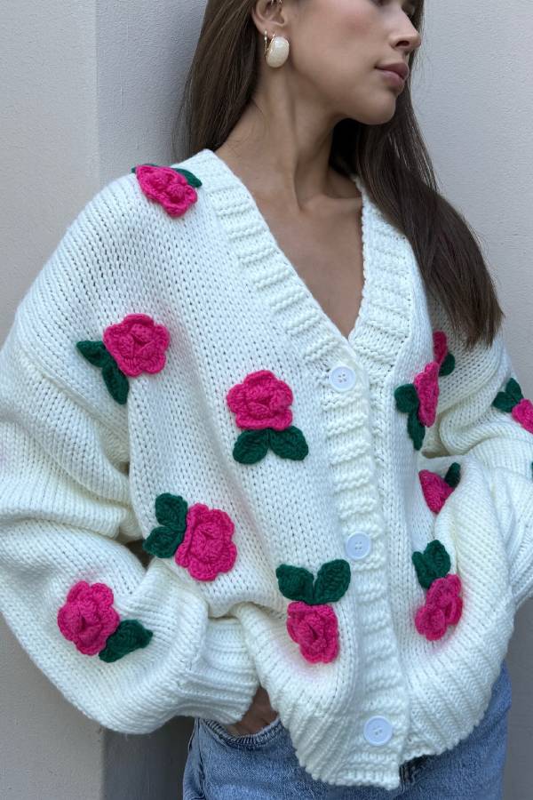 Beautifully Crafted Cardigan in a Classic Style
