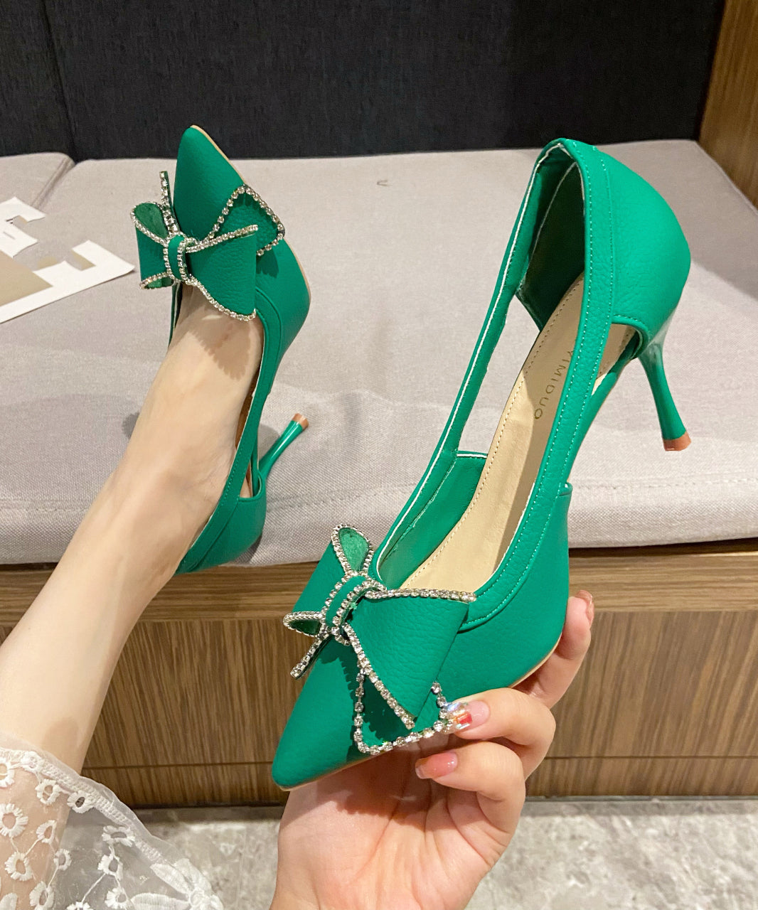 Effortlessly Elegant Heels with a Timeless Design
