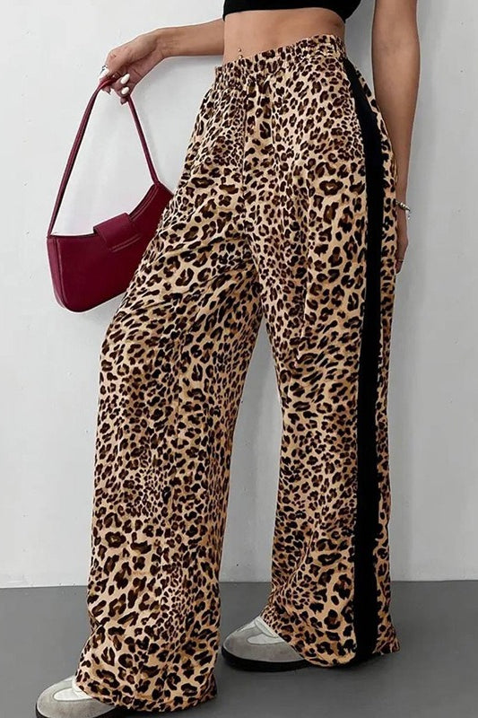 Elegantly Styled Pants for Everyday Wear