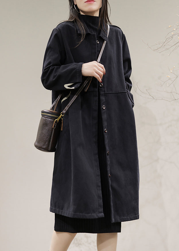 Well Tailored Coat with a Graceful Silhouette