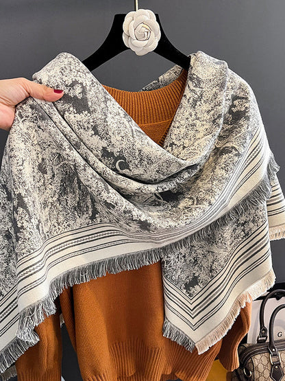 Effortlessly Elegant Garment with a Timeless Design