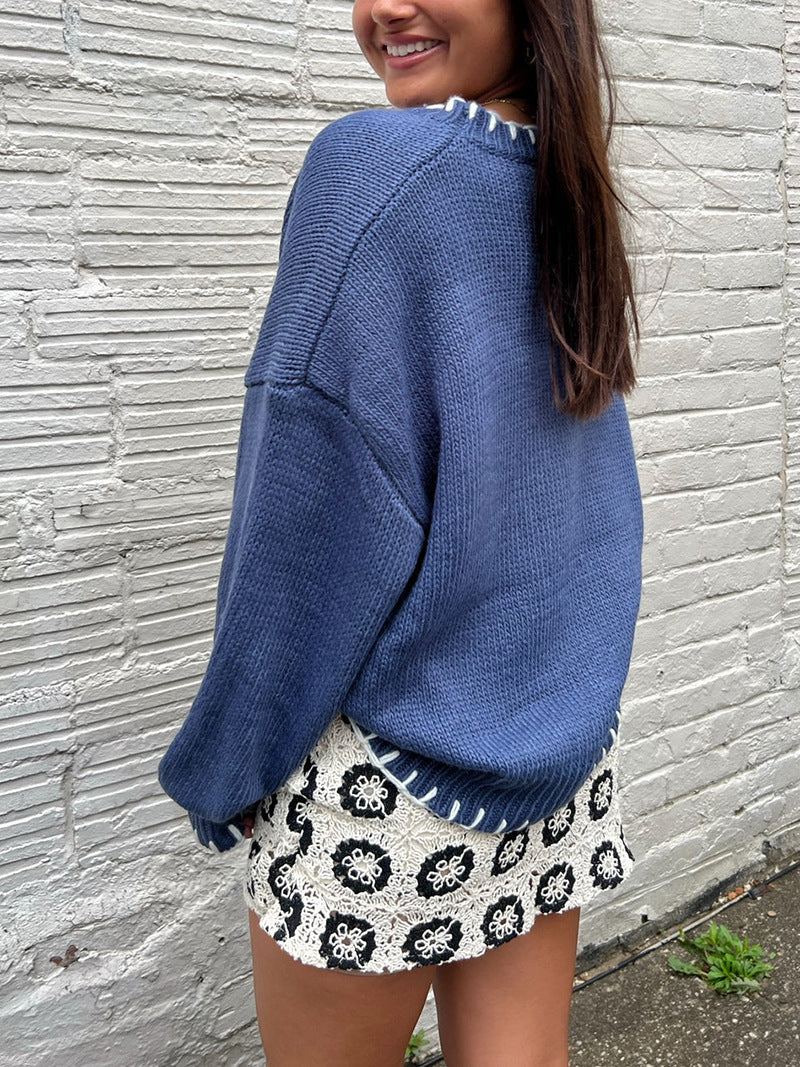 Effortlessly Elegant Sweater with a Timeless Design