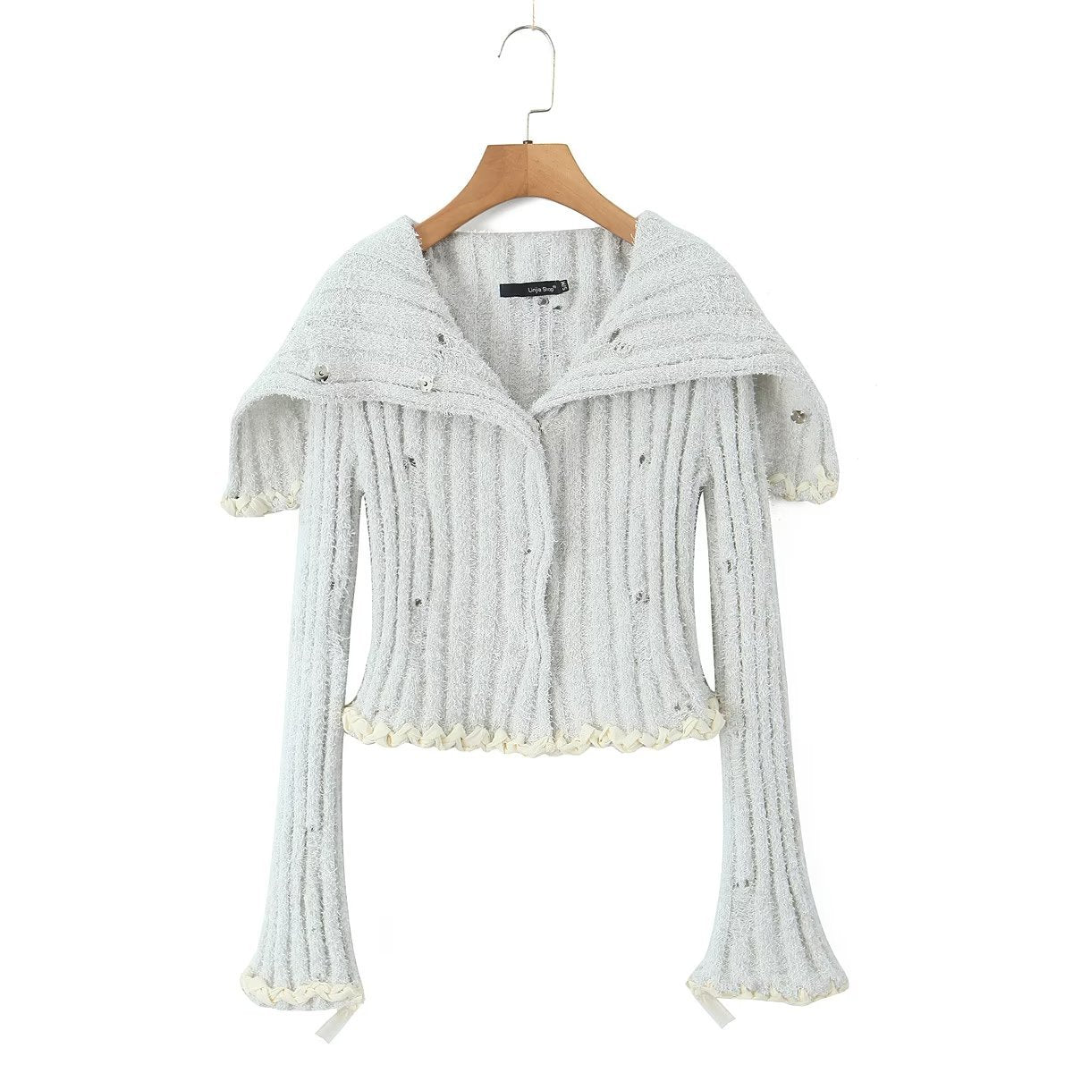 Classic Vintage Sweater with a Flattering Fit