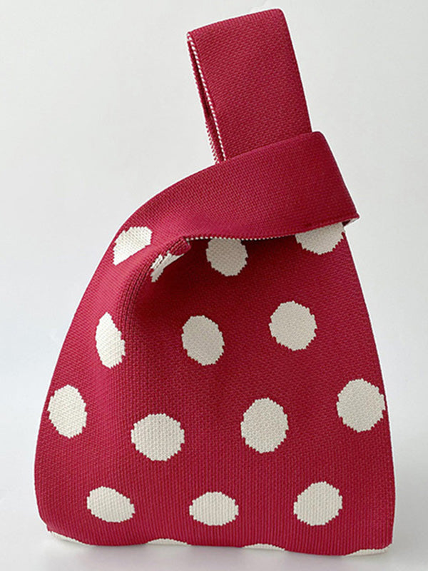 Well Tailored Bag with a Graceful Silhouette