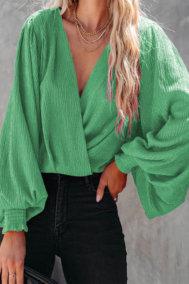 Sophisticated Blouse with a Clean Classic Look