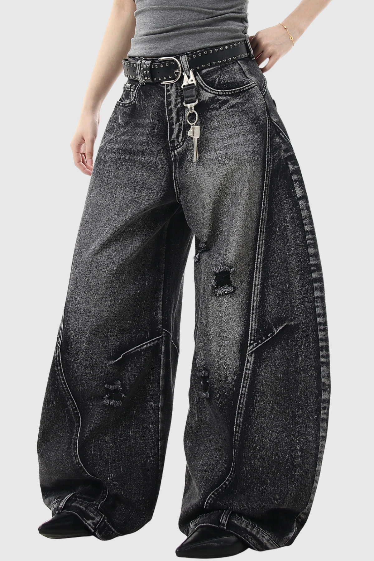 Beautifully Finished Garment in a Timeless Design