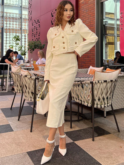 Effortlessly Elegant Garment with a Timeless Design