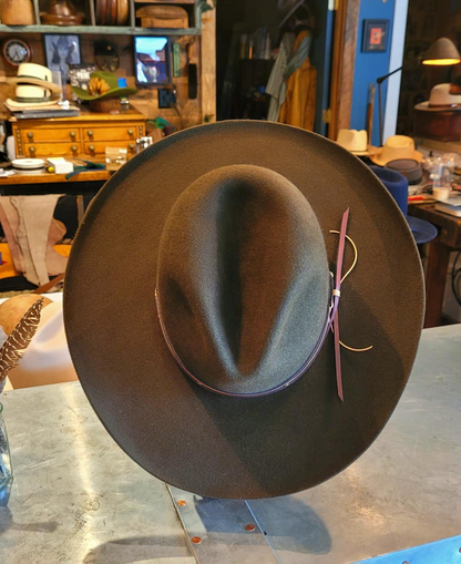 Beautifully Finished Garment in a Timeless Design