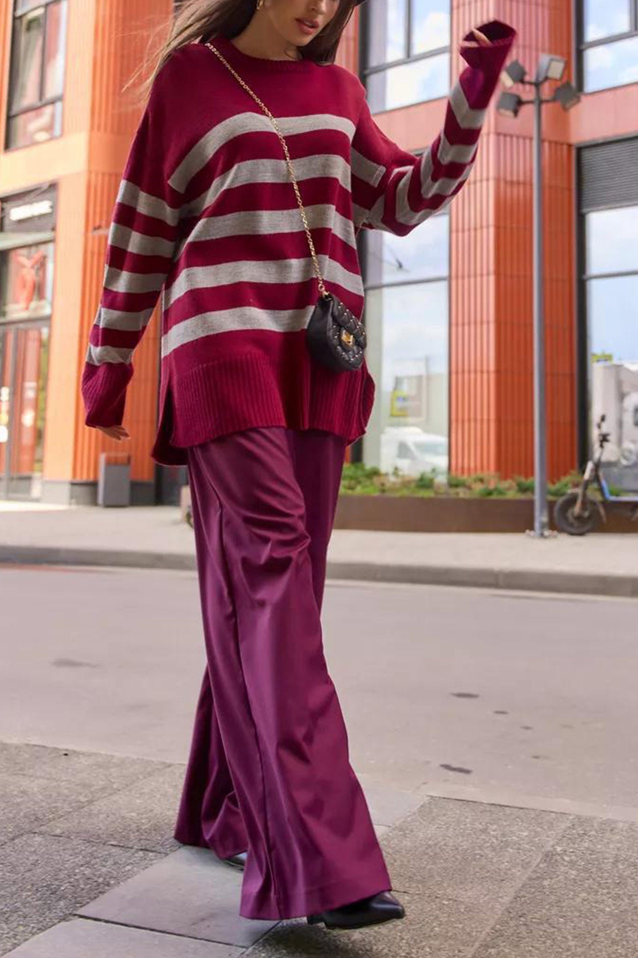 Classic Vintage Pullover with a Flattering Fit