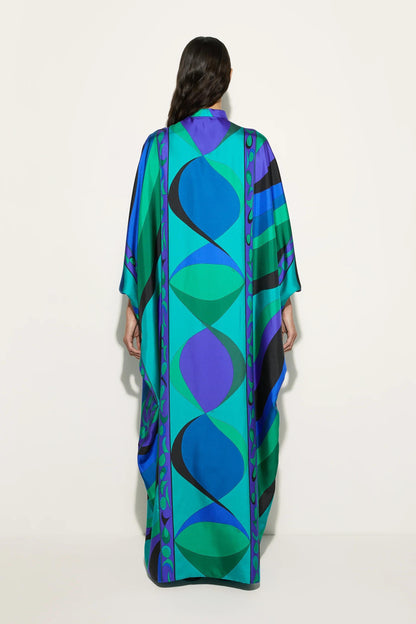 Well Tailored Garment with a Graceful Silhouette