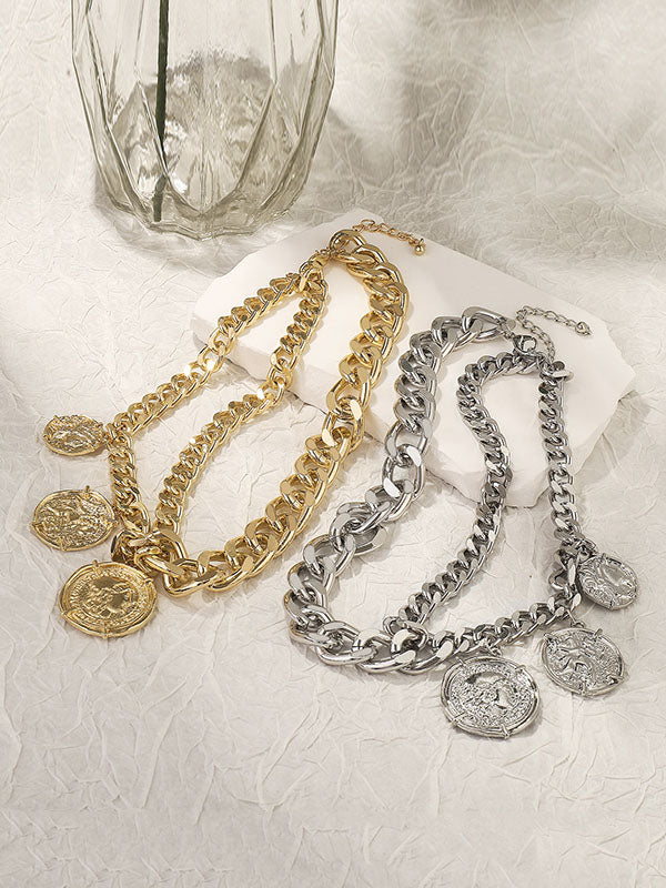 Effortlessly Elegant Garment with a Timeless Design