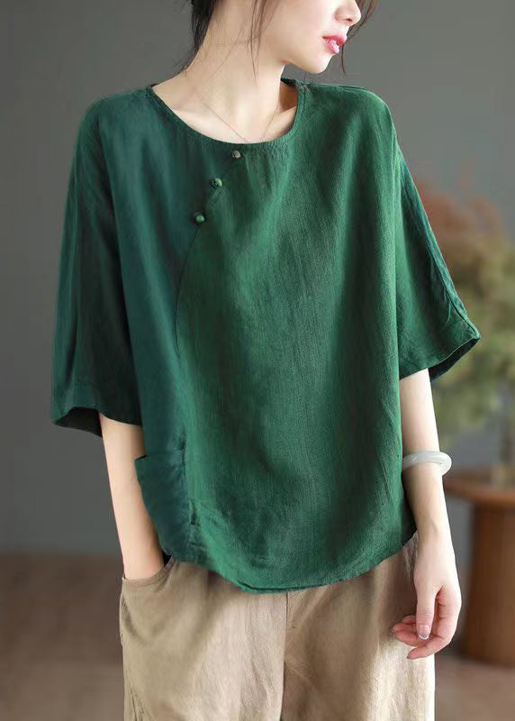 Well Tailored Shirt with a Graceful Silhouette