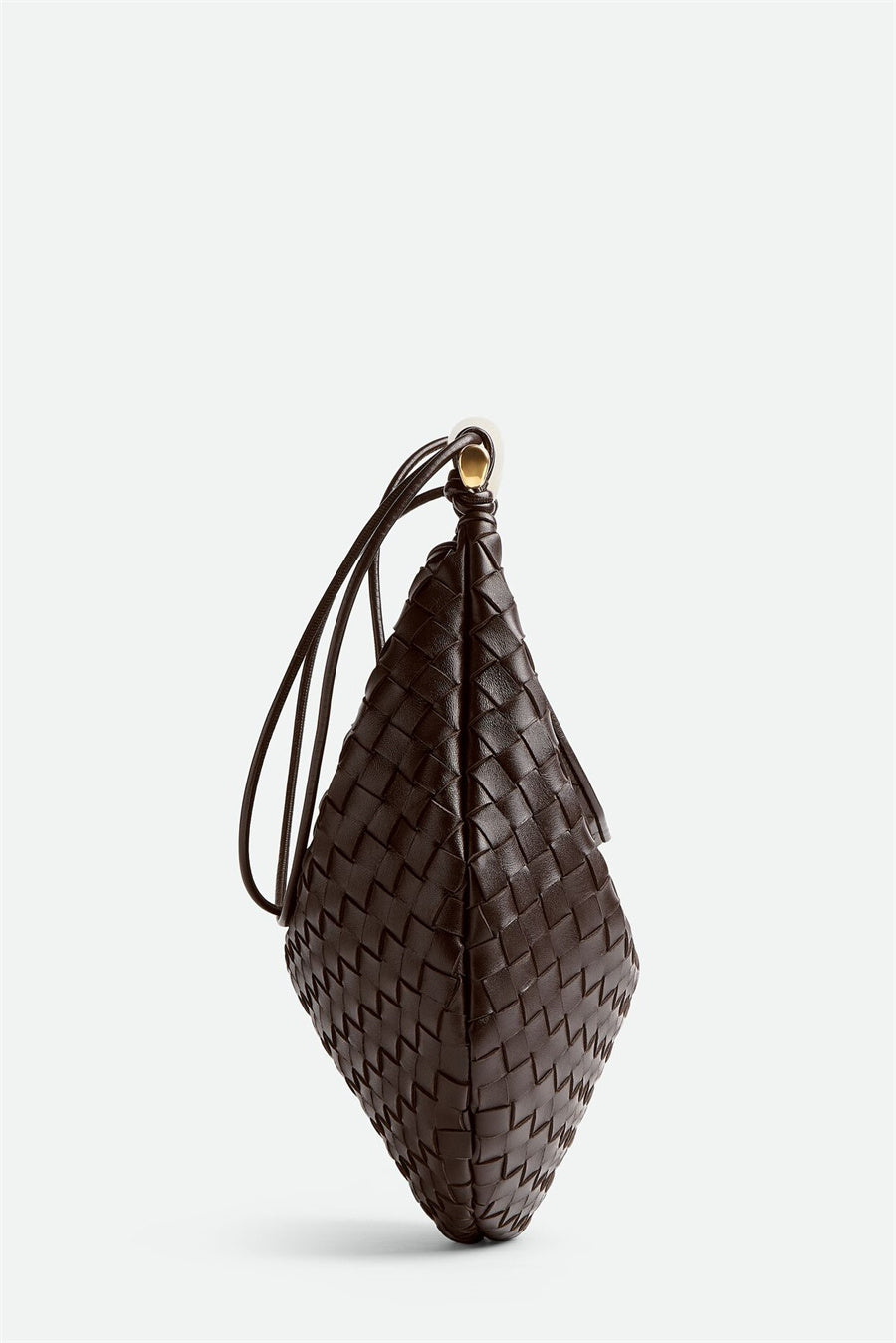 Well Tailored Bag with a Graceful Silhouette