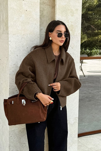 Well Tailored Jacket with a Graceful Silhouette